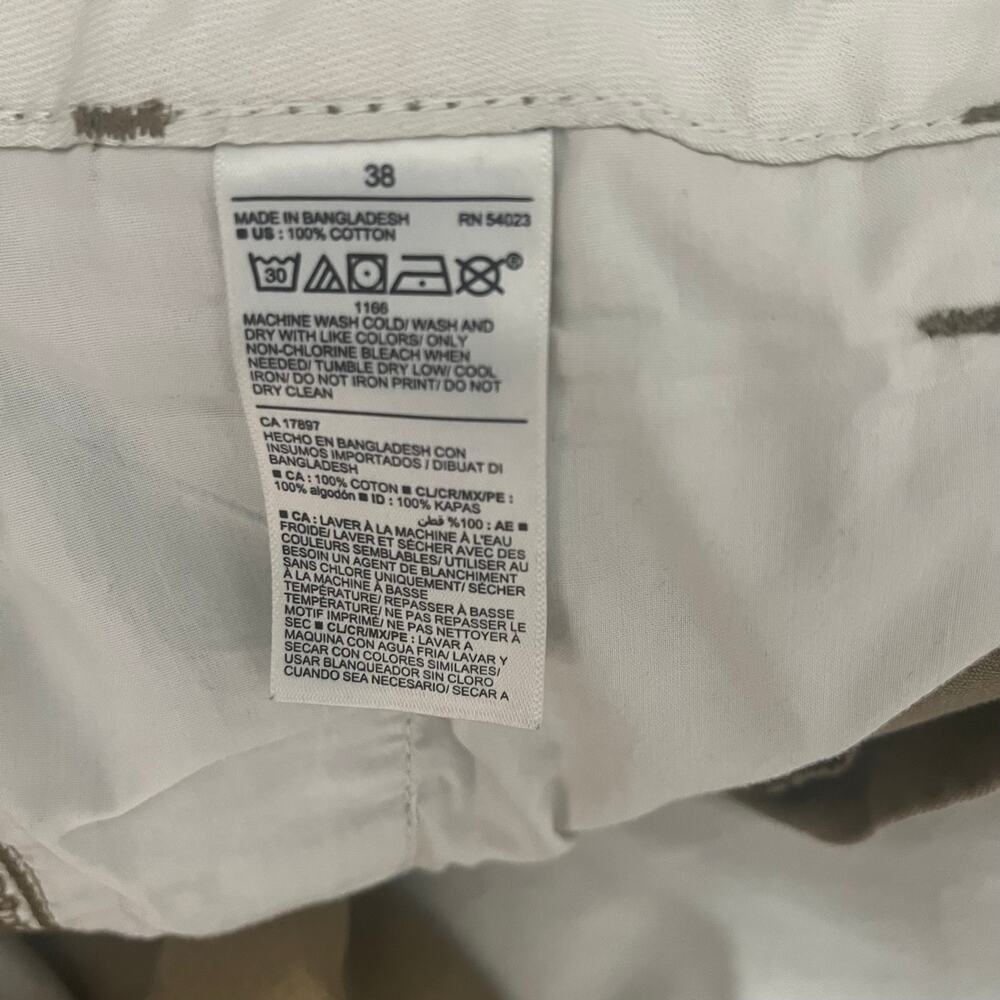Old Navy Cargo Shorts Mens 38 Lived in Straight Khaki Brown Bermuda - Picture 4 of 8